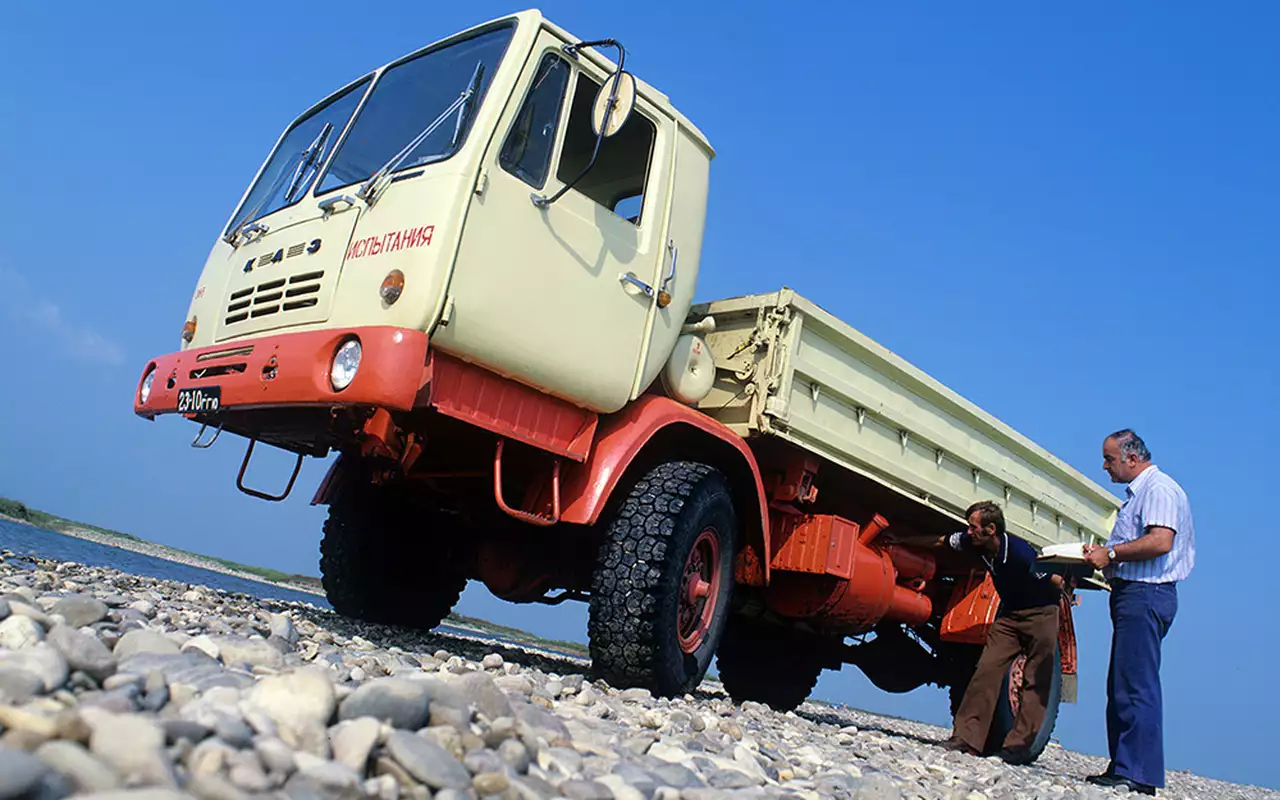 Самый спорный автомобиль СССР – как такое могло появиться?!