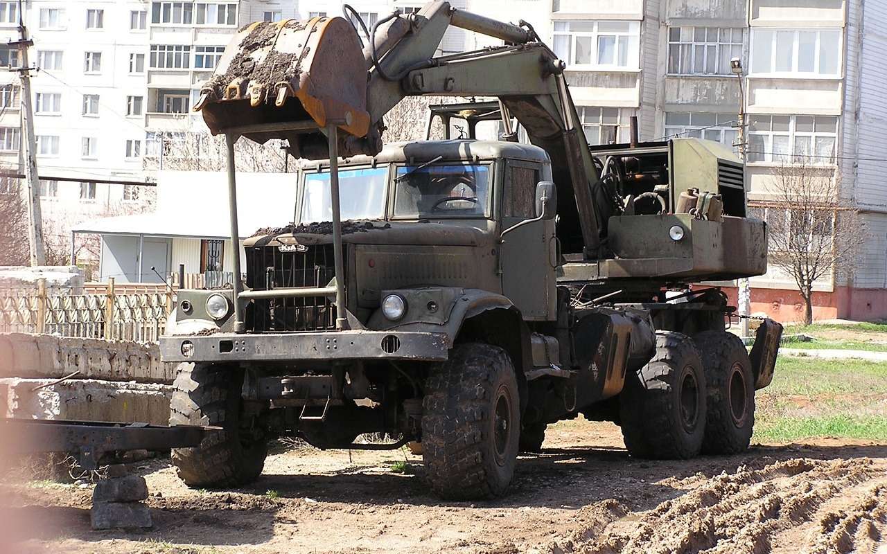 Техника советских дорожных служб – чего только не было! (видео)