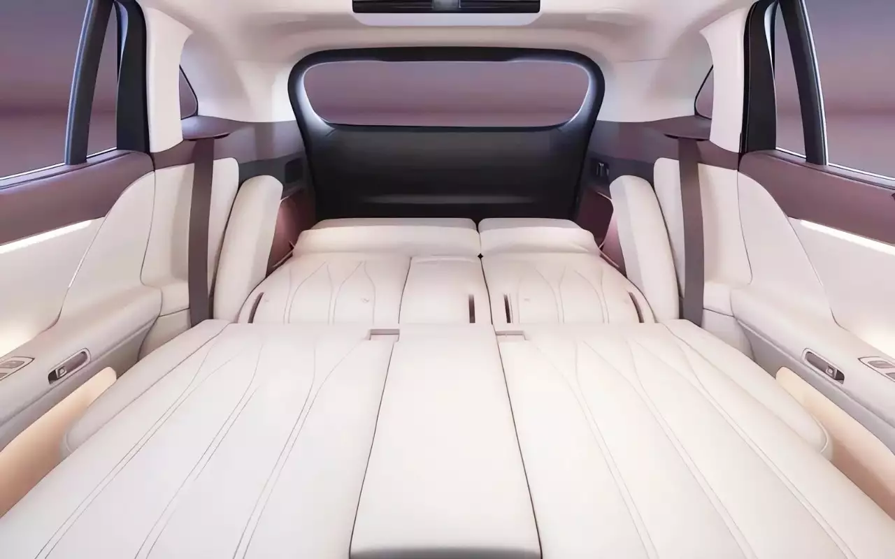 Интерьер Aistaland GX7