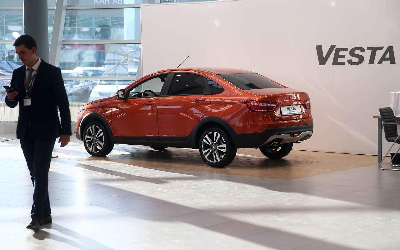 АВТОВАЗ продаст машины без дилерской накрутки. Но не всем