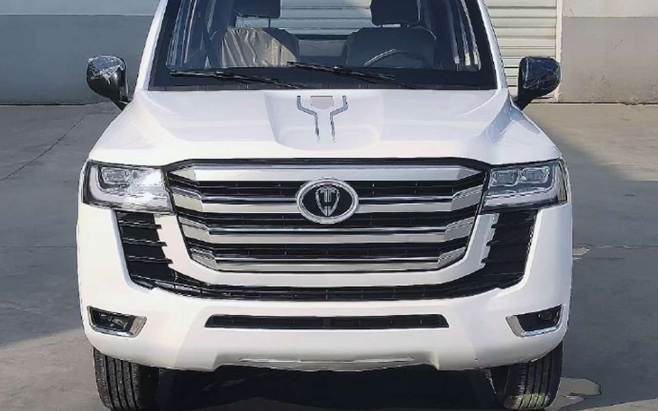 Появилась китайская копия Toyota Land Cruiser 300