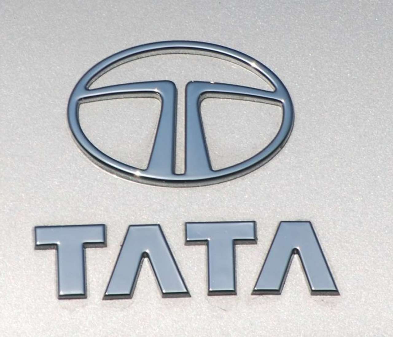 Tata не собирается открывать производство в Европе