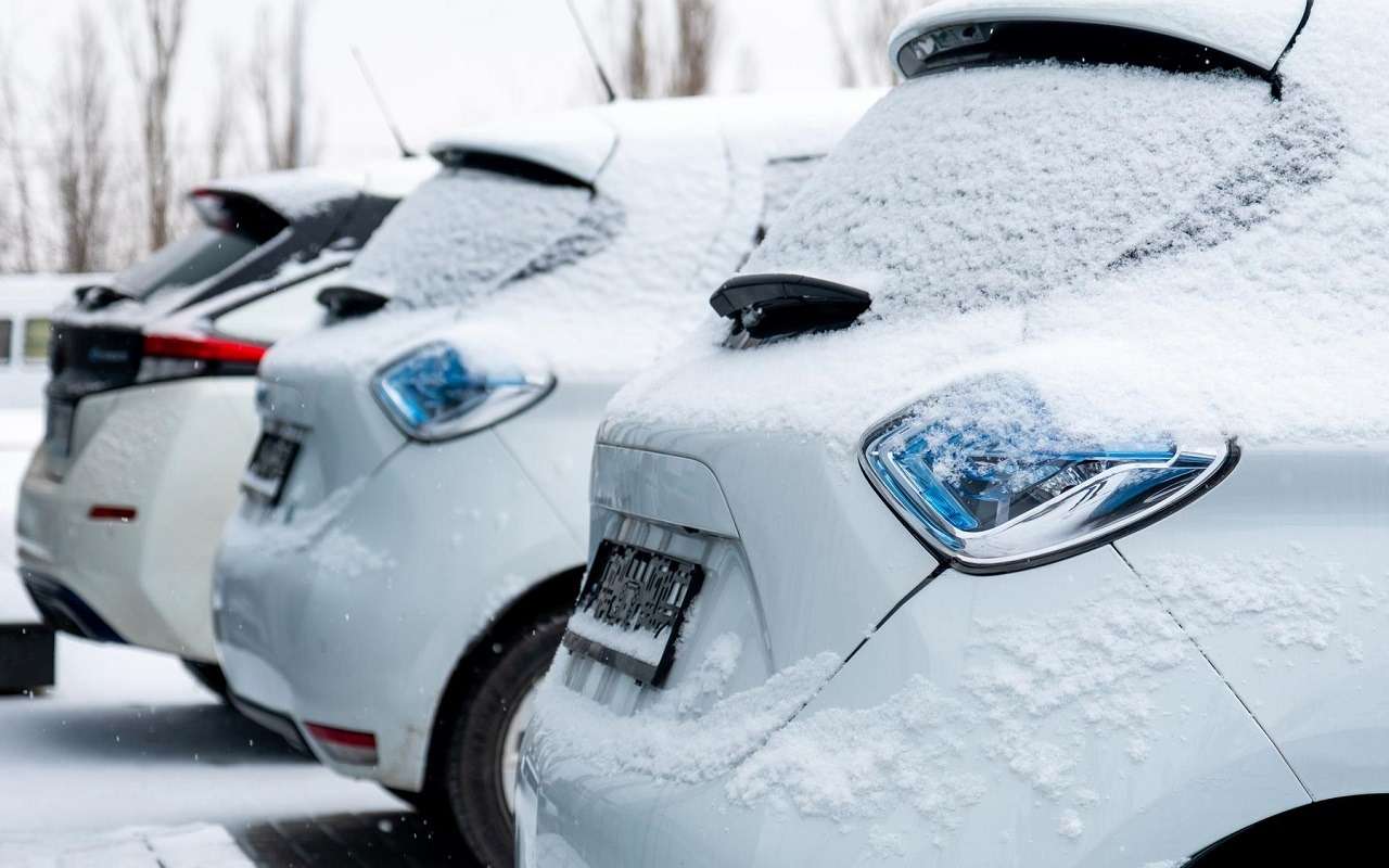 Эти способы помогут защитить кузов машины от агрессивных реагентов зимой