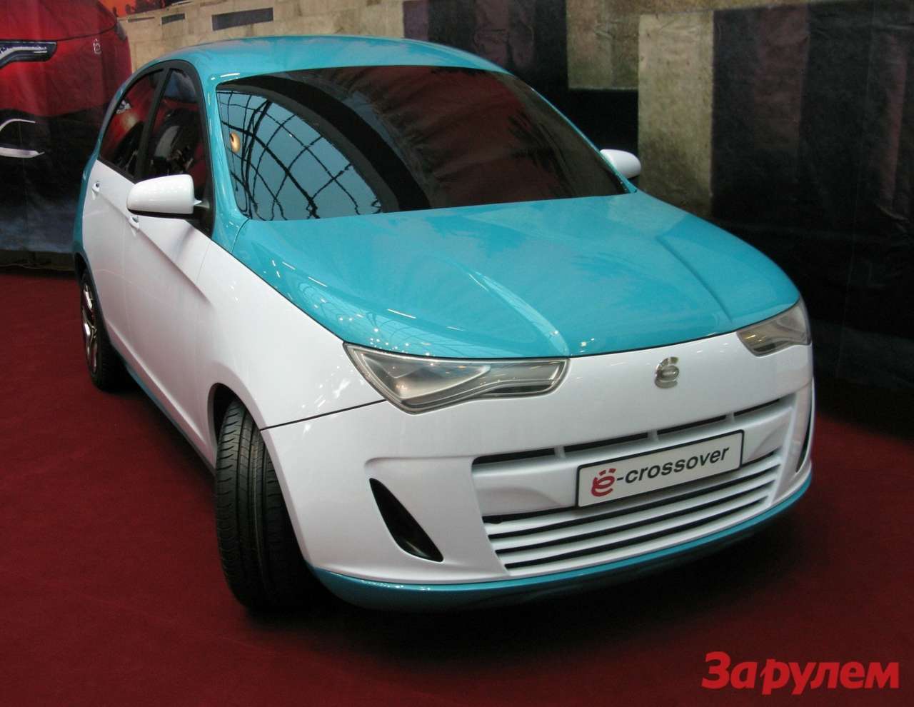 Награда за «Ладу», новый Golf, оскандалившийся «ё-мобиль». Итоги недели 3-7 сентября с Владимиром Соловьевым
