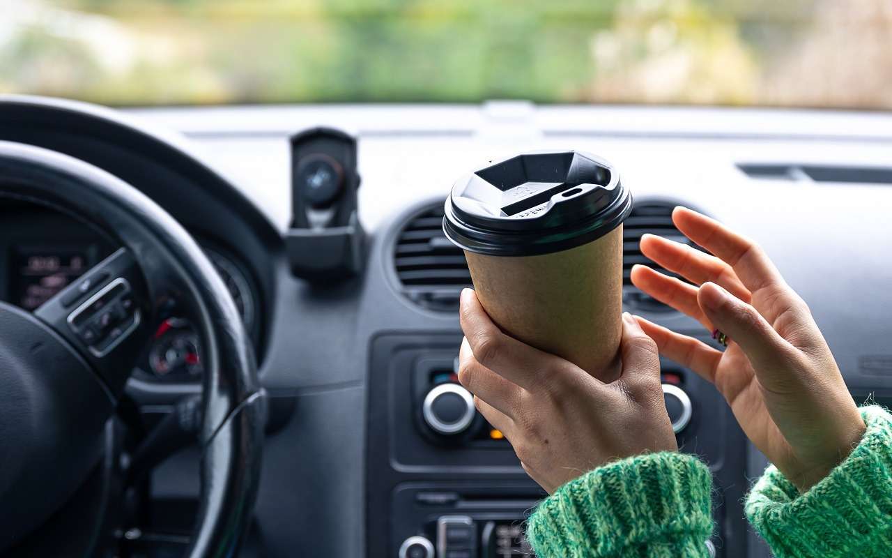 Экологичный способ бережной очистки приборной панели – без разводов и царапин