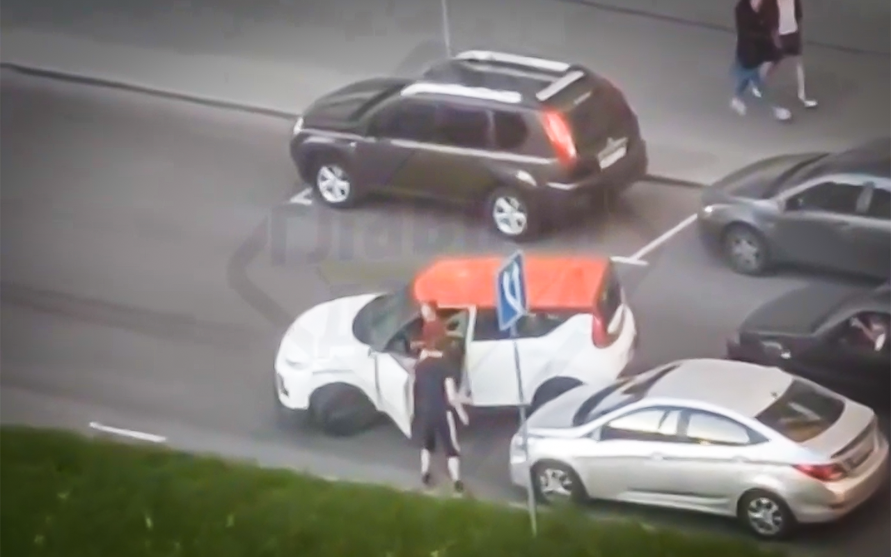 Драка двух автомобилистов получила неожиданную развязку