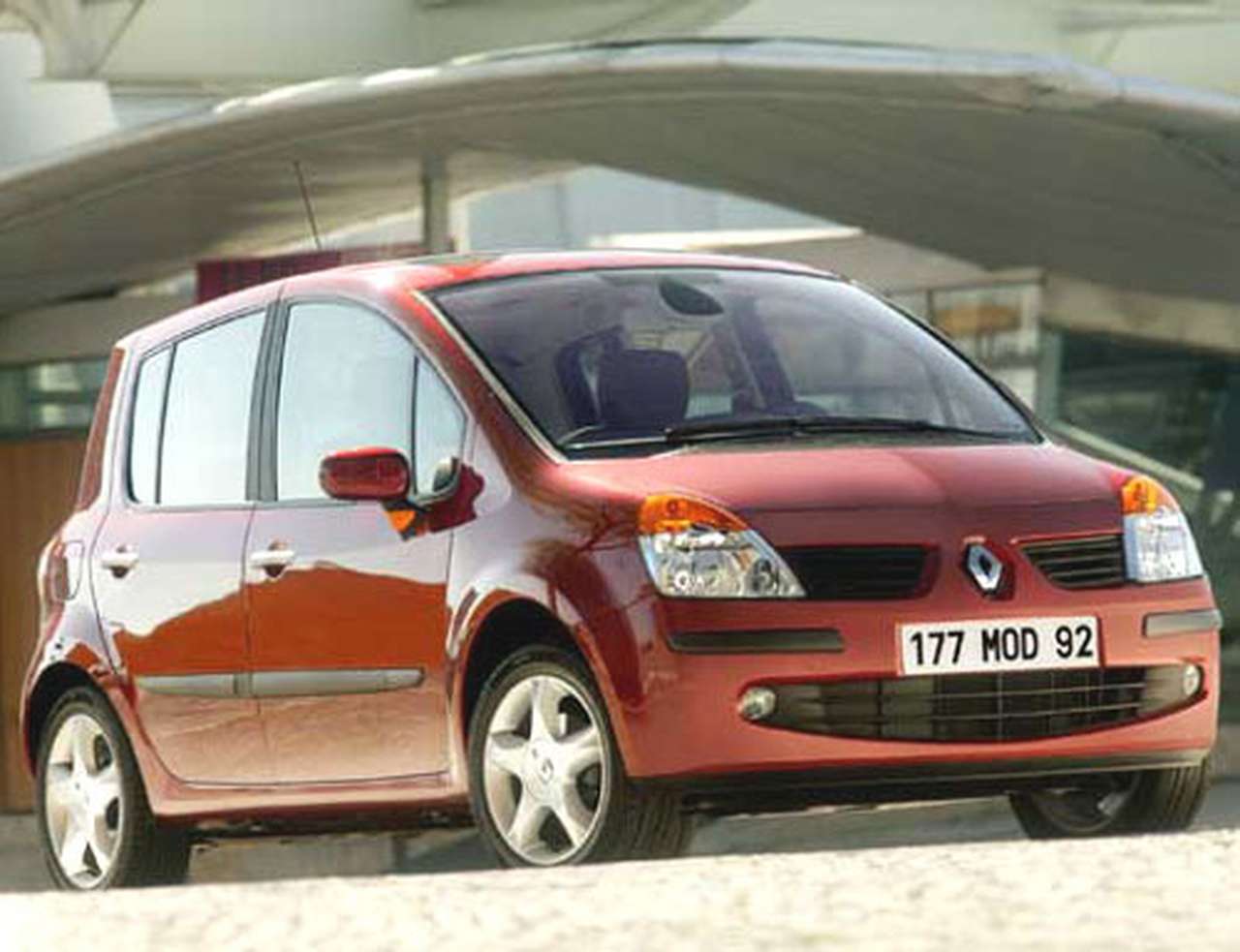 	Новый Modus обошелся Renault в полмиллиарда евро