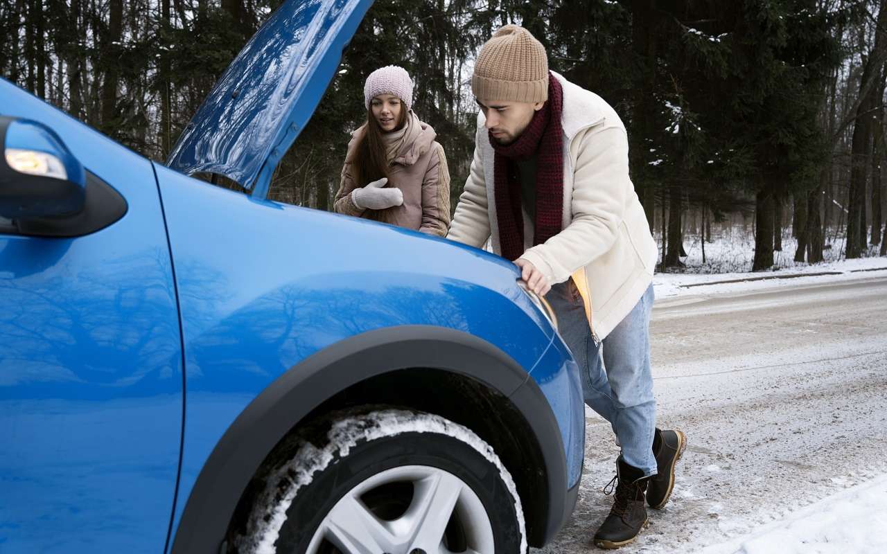 Почему двигатель не заводится в мороз?