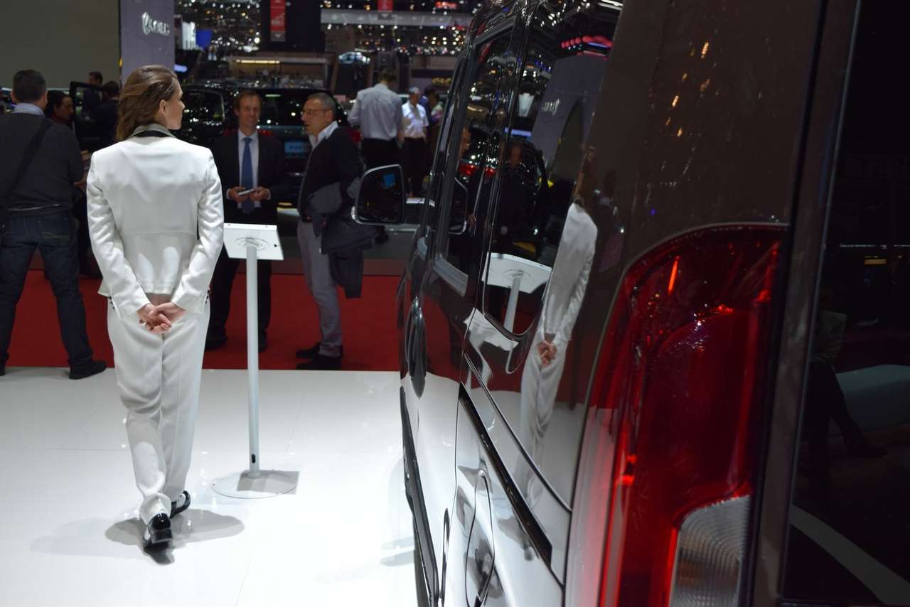 Россияне за 7 месяцев резко сократили траты на новые автомобили