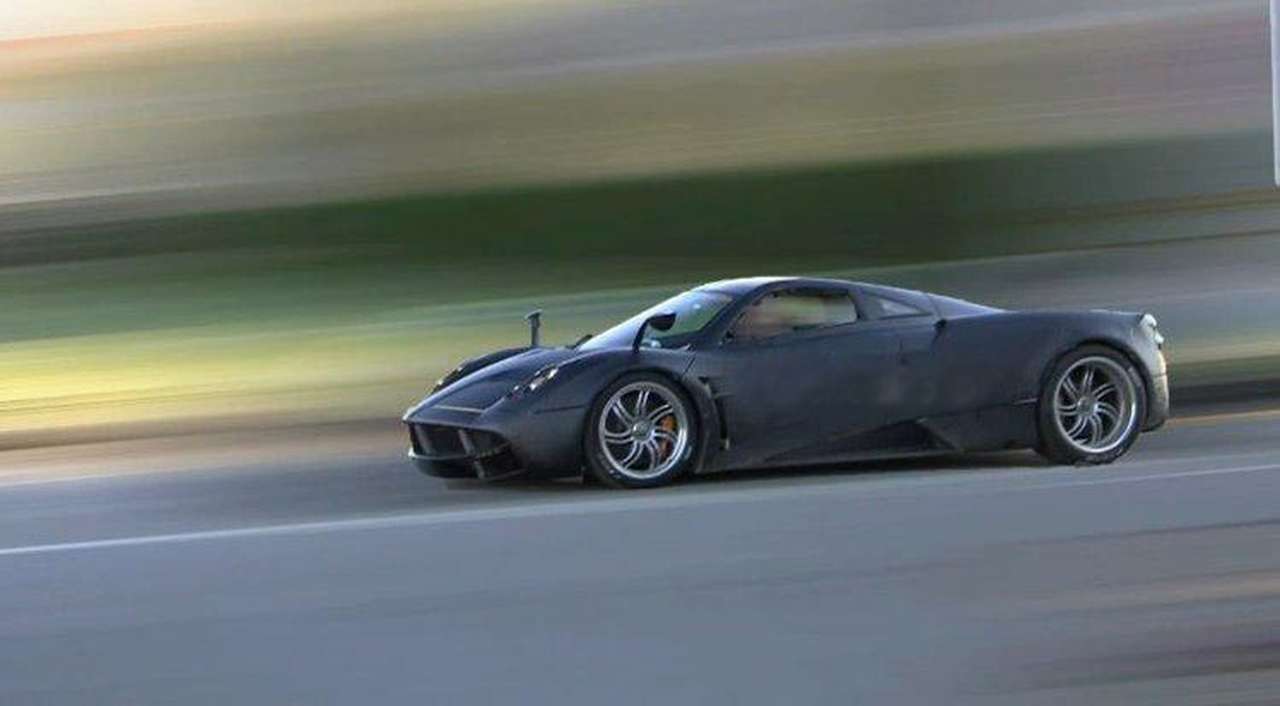 Шпионский снимок Pagani Huyara