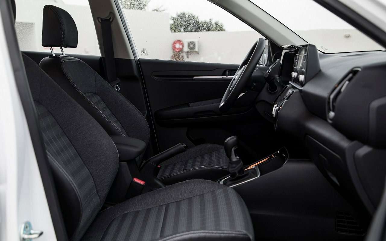 Интерьер Kia Sonet