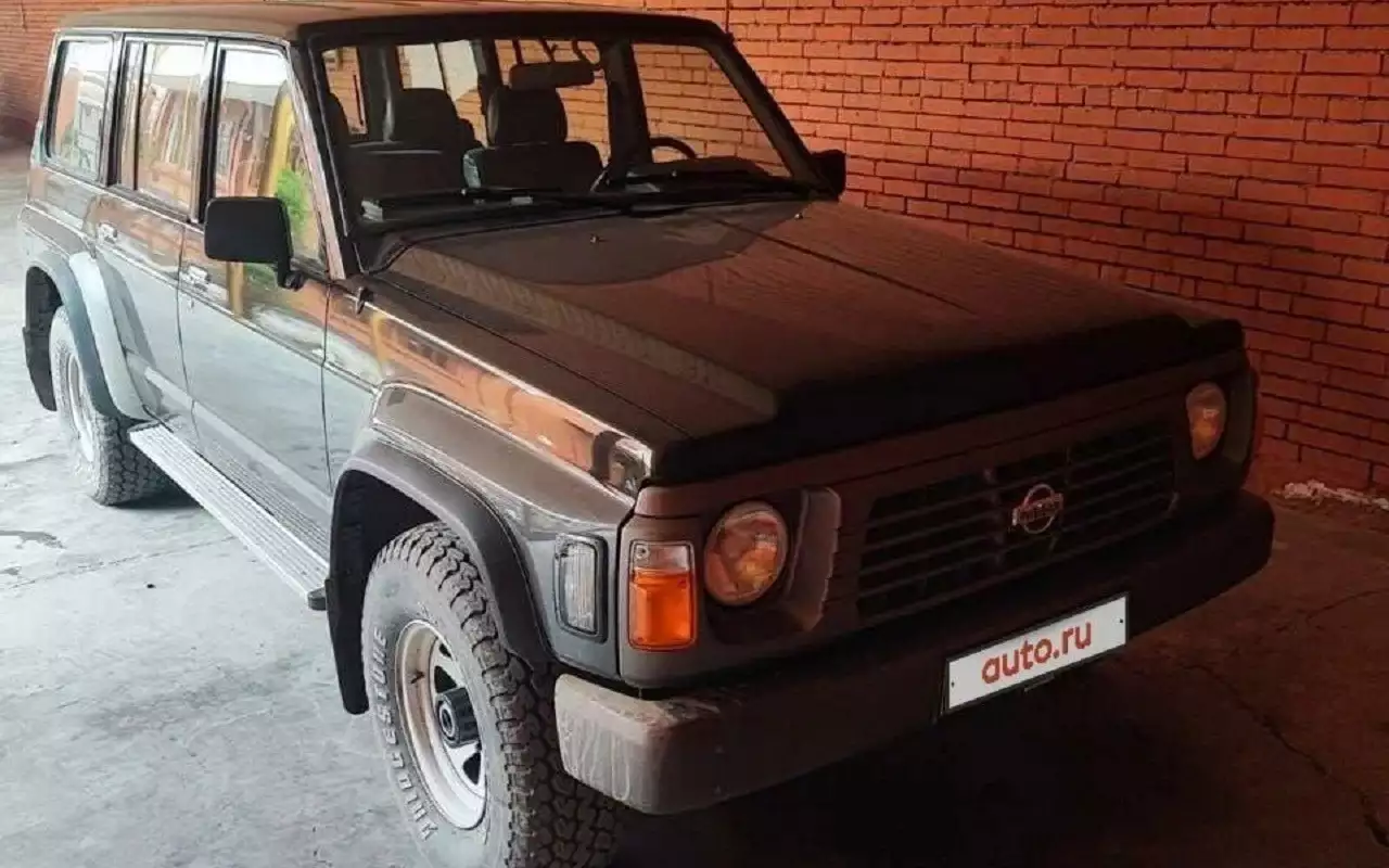 Nissan Patrol Y60