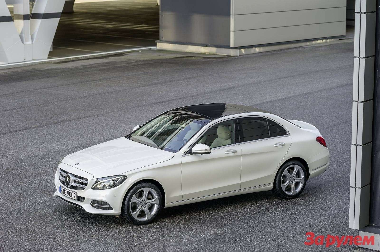 Новый Mercedes-Benz C-класса добрался до Детройта