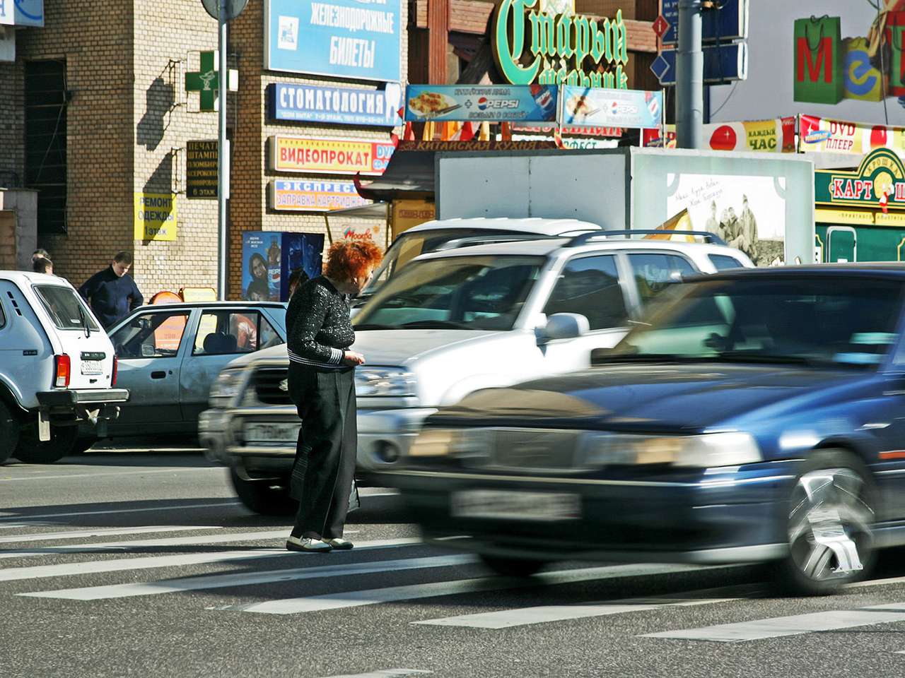 Пешеходы нарушают ПДД чаще водителей