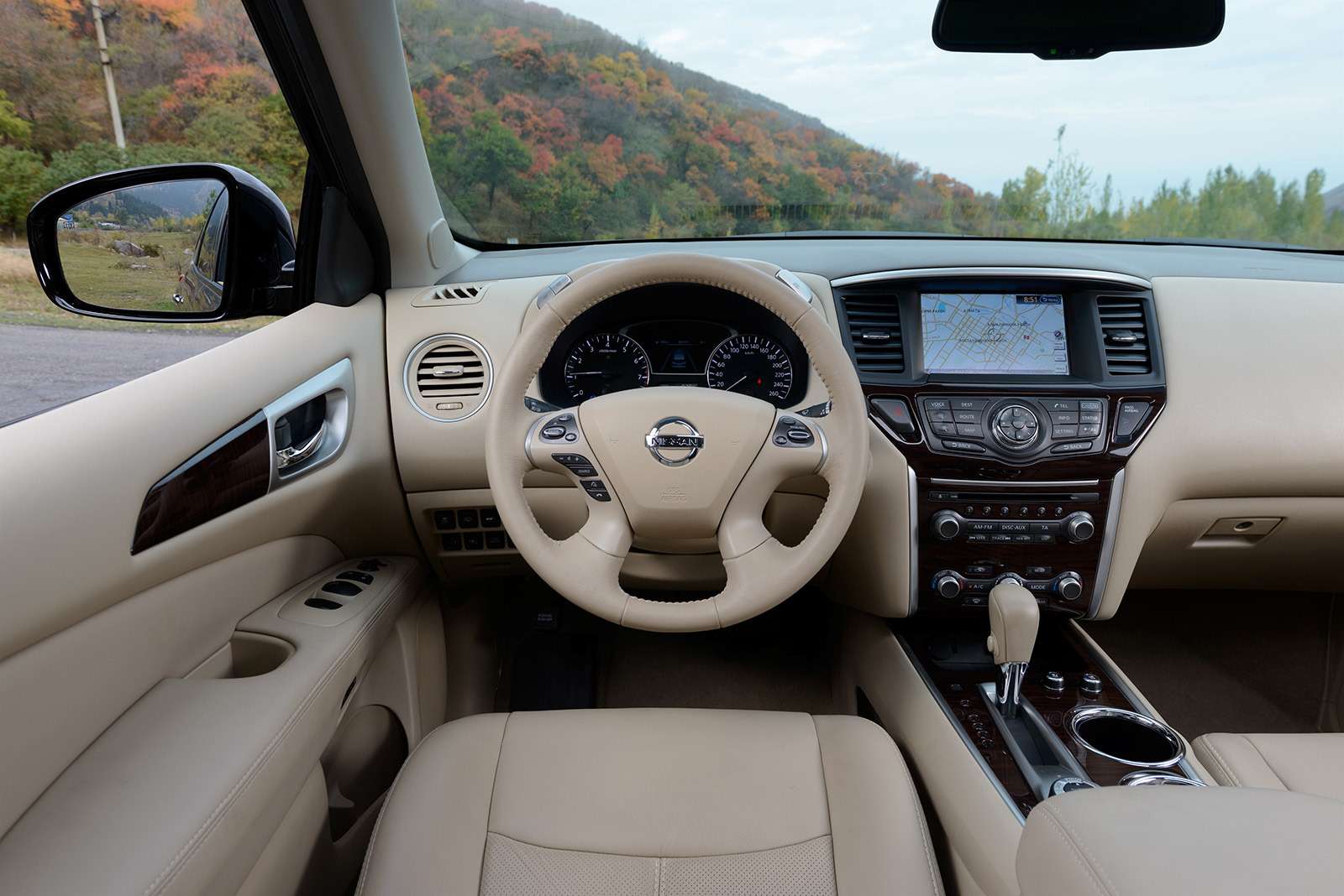 Nissan Pathfinder 2021 салон