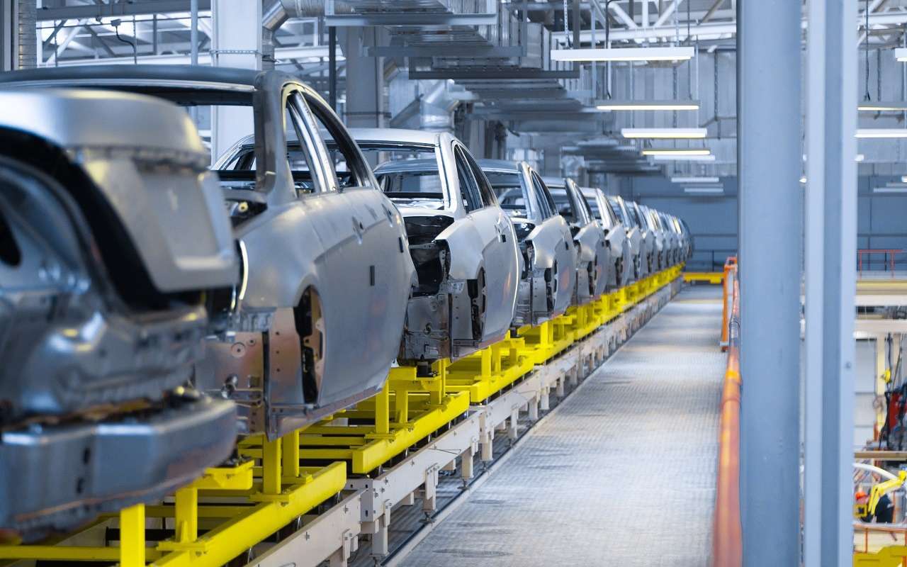 Российский автодилер будет выпускать автомобили под собственным брендом