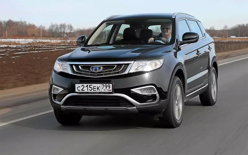 Джили хавал отзывы. Geely f7. Haval f7x и geely tugela. Джили хавал отзывы. Haval f7 против geely atlas.