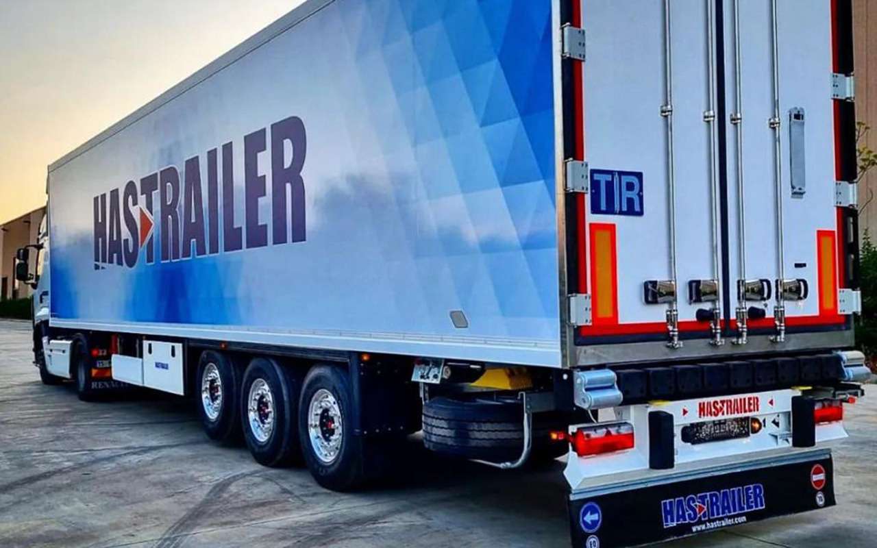 Новый полуприцеп на европейских компонентах покажут на выставке