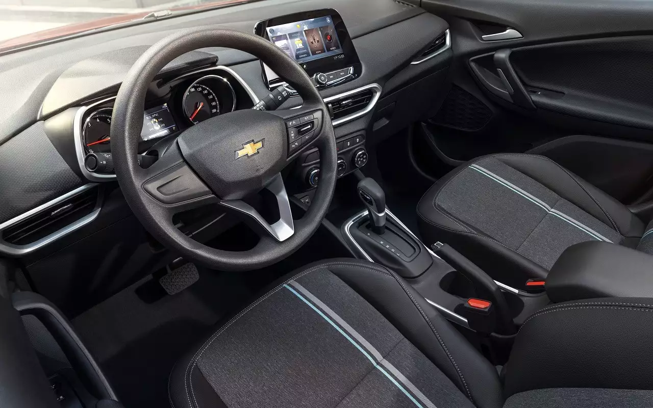 Интерьер Chevrolet Tracker