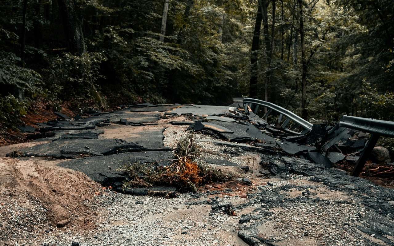 В России ужесточат ответственность ведомств за плохое качество дорог