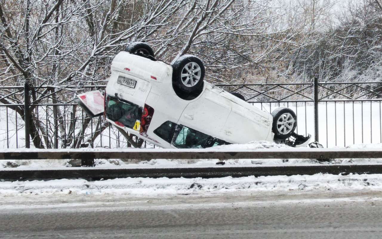 Инструктор напомнил о нюансах вождения автомобиля зимой