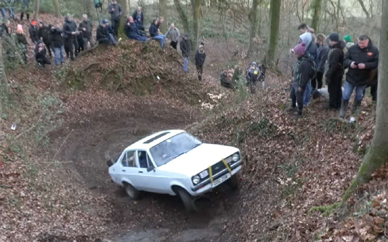 Эта тропинка вас уничтожит! Экстремальные соревнования в Англии (видео)