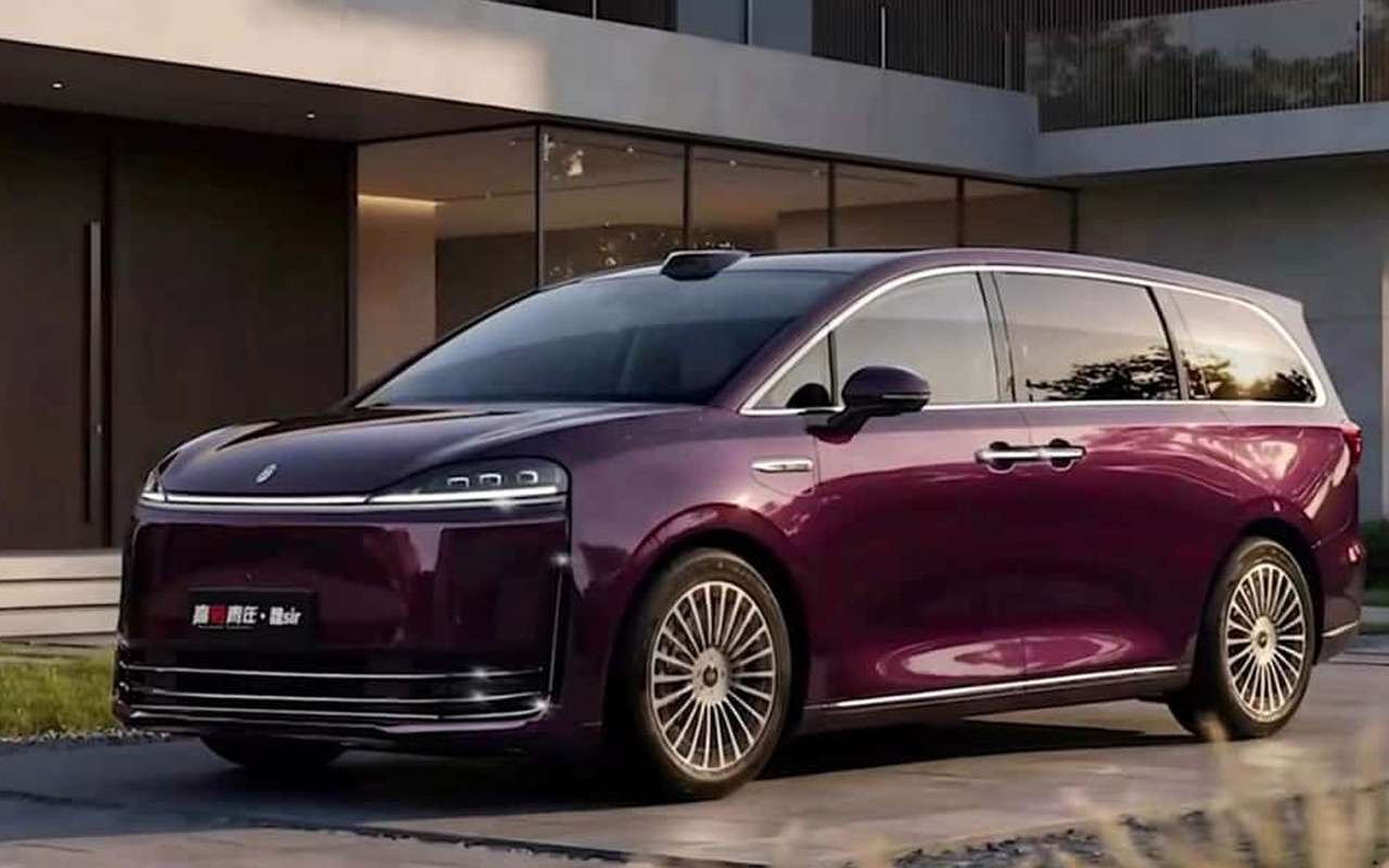 Китайский минивэн обернет пассажиров в «шлем из воздуха» в случае аварии