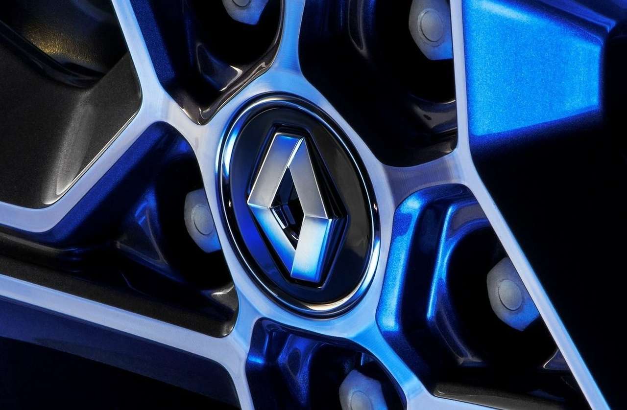 Обыски в штаб-квартире Renault обрушили стоимость акций компании на 20%