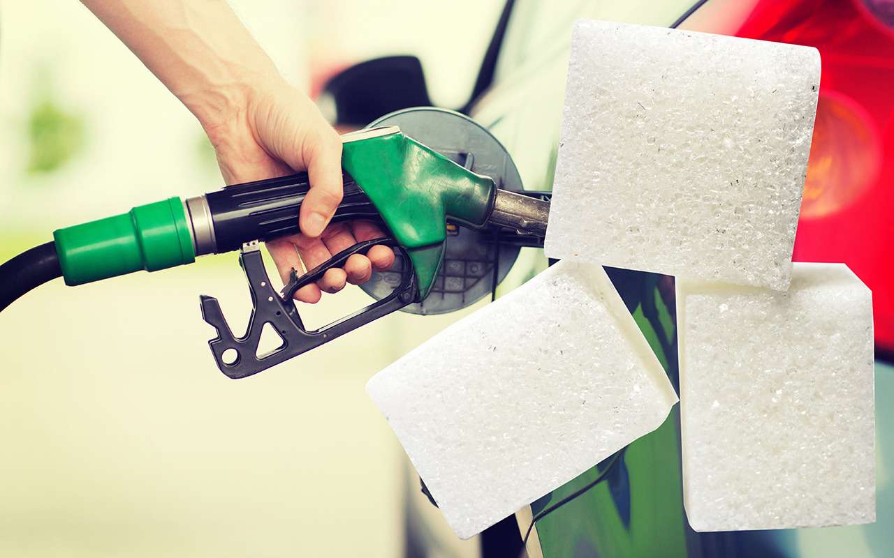 Мы подсыпали сахар в бензобак и узнали, что произойдет