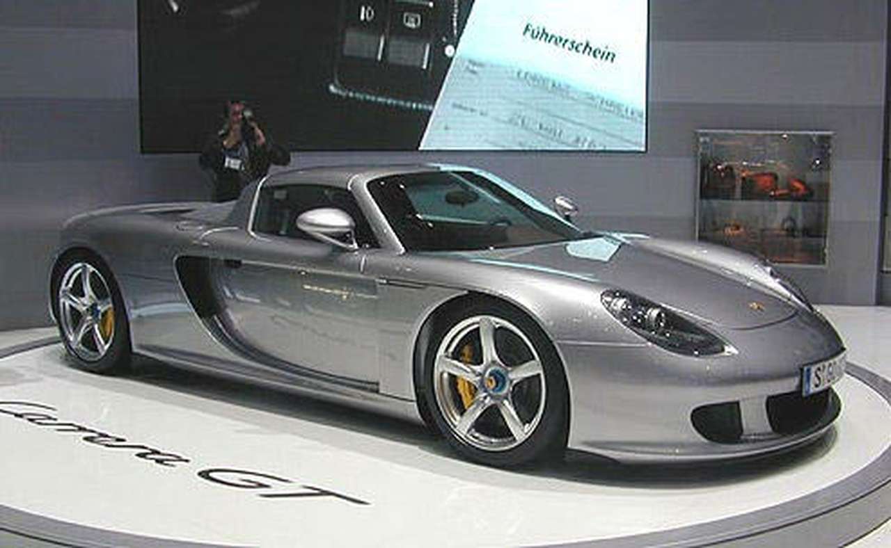 Porsche Carrera GT признана "новинкой года"