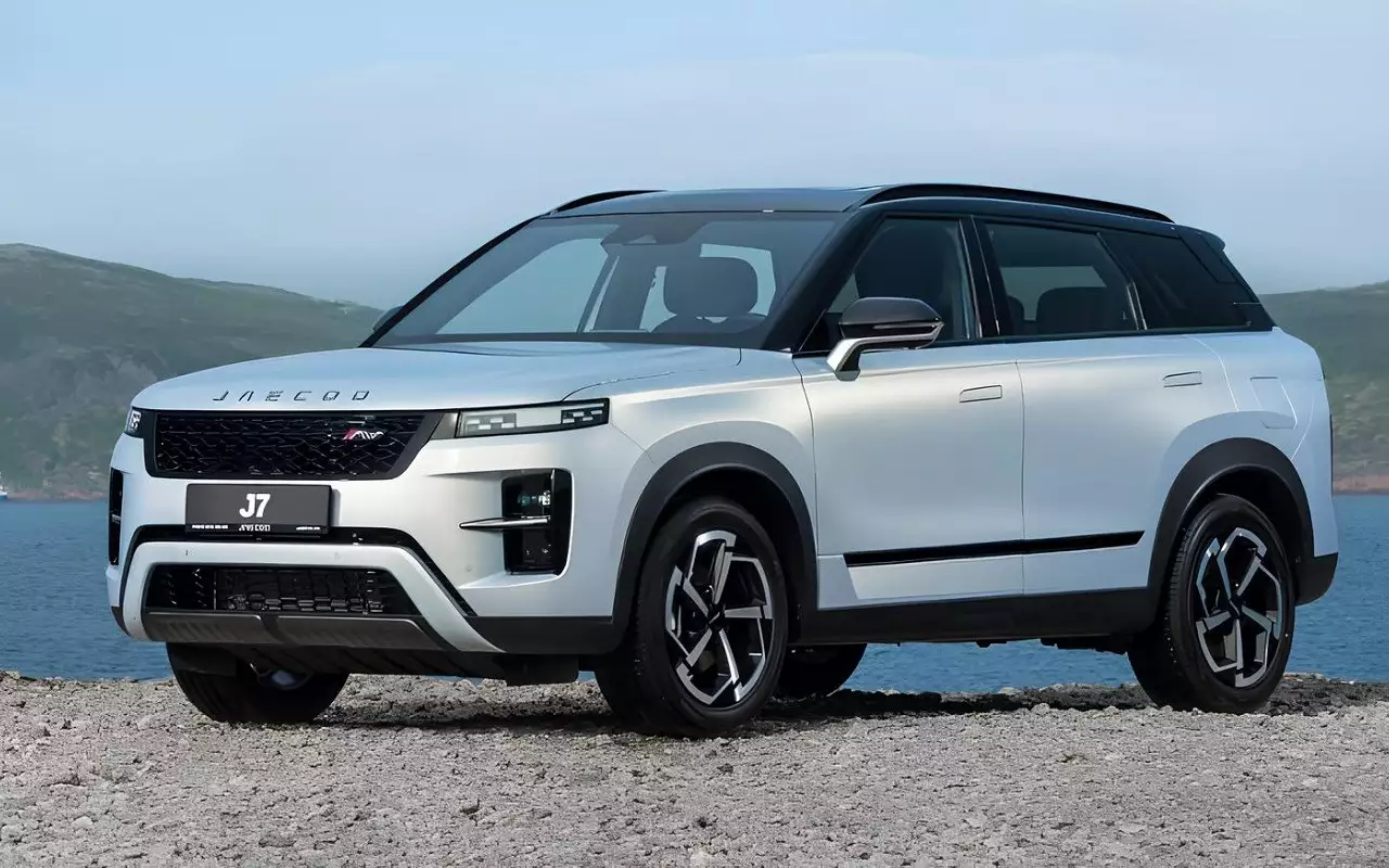 В РФ появился неожиданно доступный кроссовер в духе Range Rover Evoque