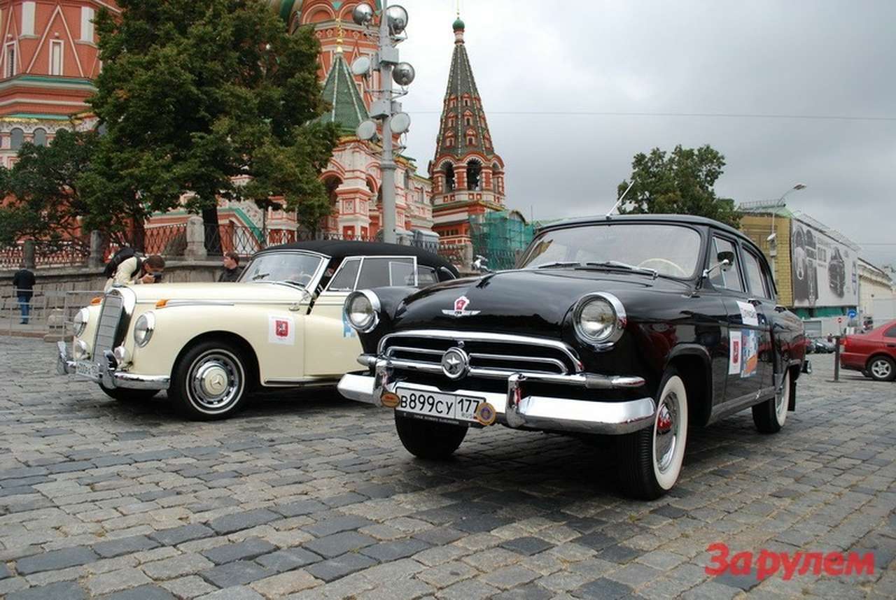 Старт ралли ретро- и гибридных автомобилей с Красной площади 9 сентября