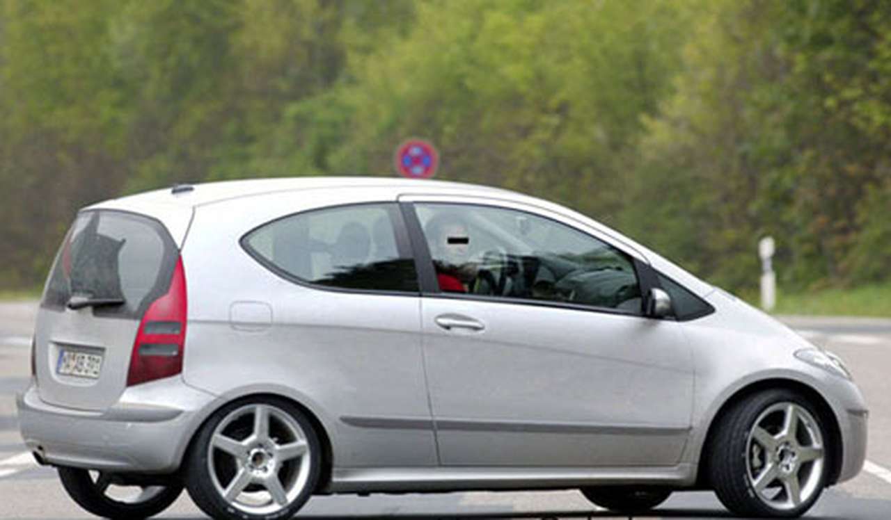 Купе Mercedes-Benz А-класса проходит испытания