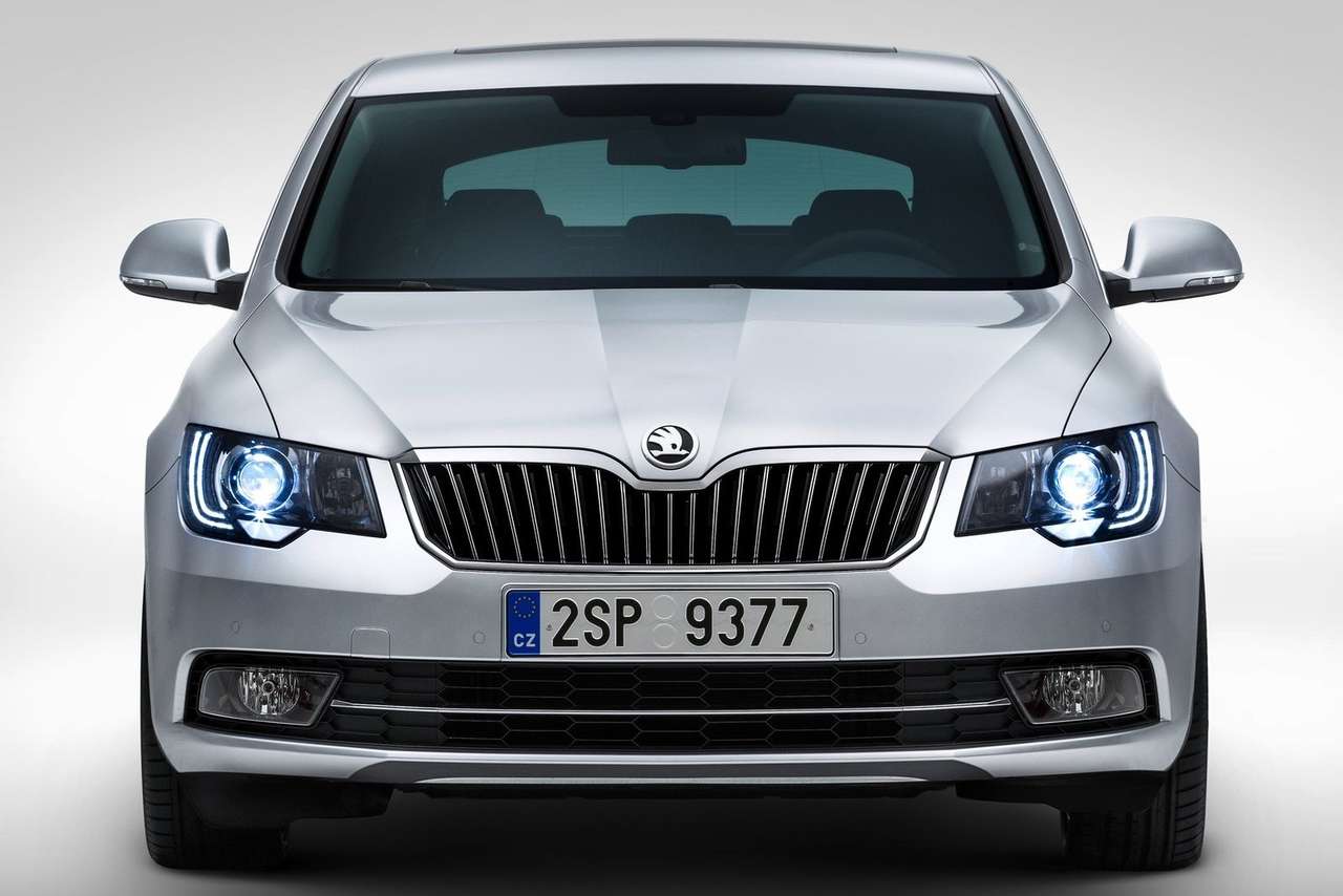 Появились новые подробности о грядущей Skoda Superb