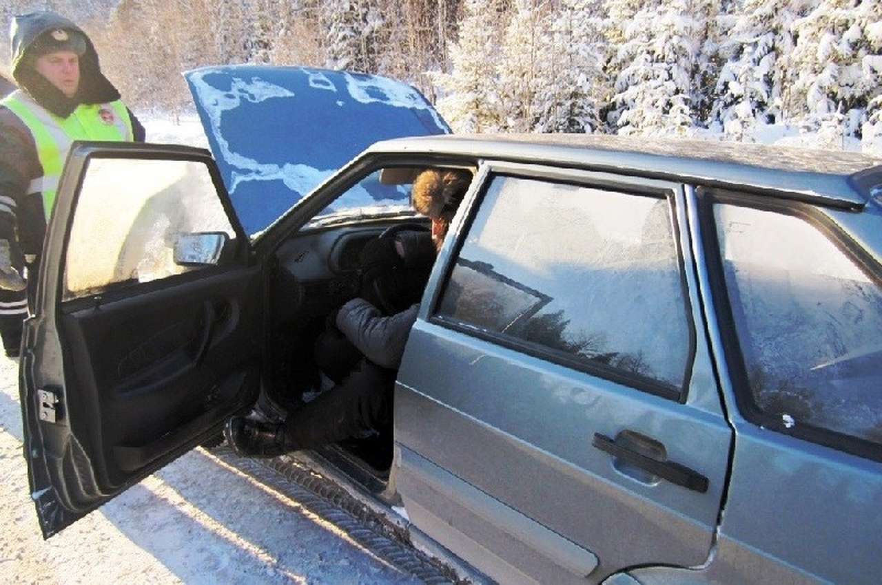 Какие погодные факторы влияют на поведение водителей и пешеходов