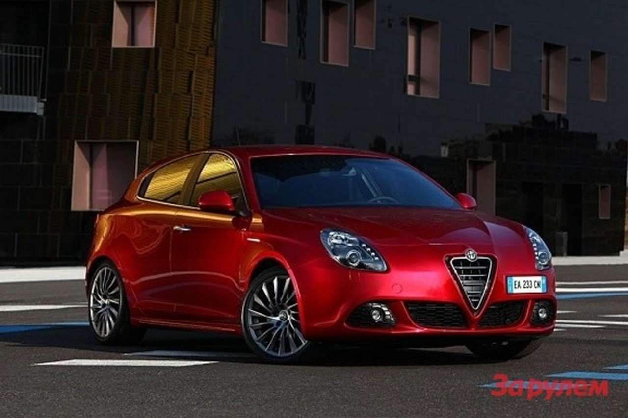 Некоторые аналитики считают, что Alfa Romeo Giulietta не станет успешной в Северной Америке из-за малой ширины салона