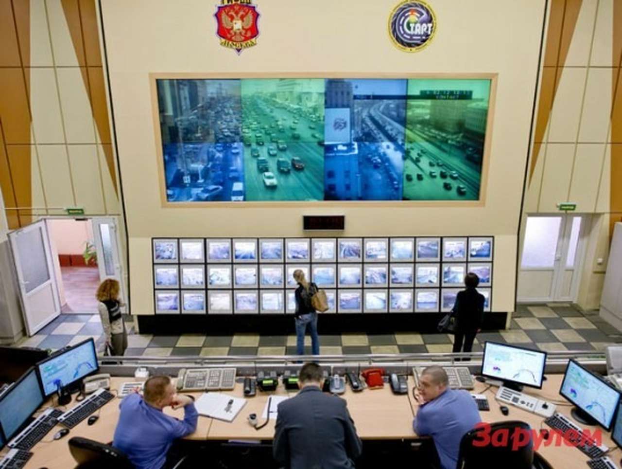 Москвичей отследят для управления транспортными потоками