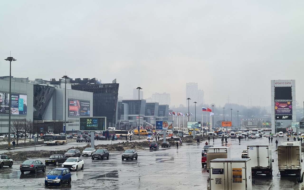 Здание «Крокус Сити» после пожара