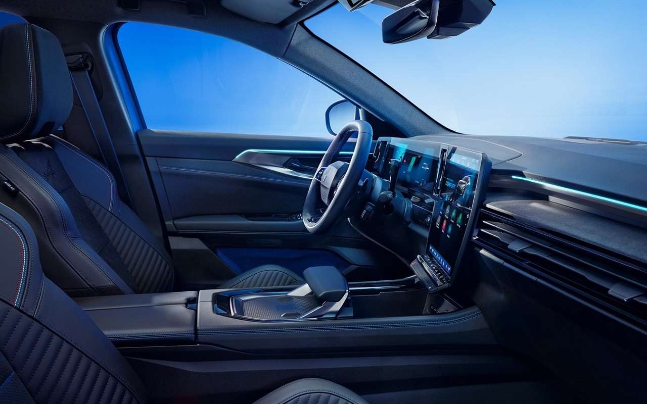 Renault Rafale E-Tech 4×4
