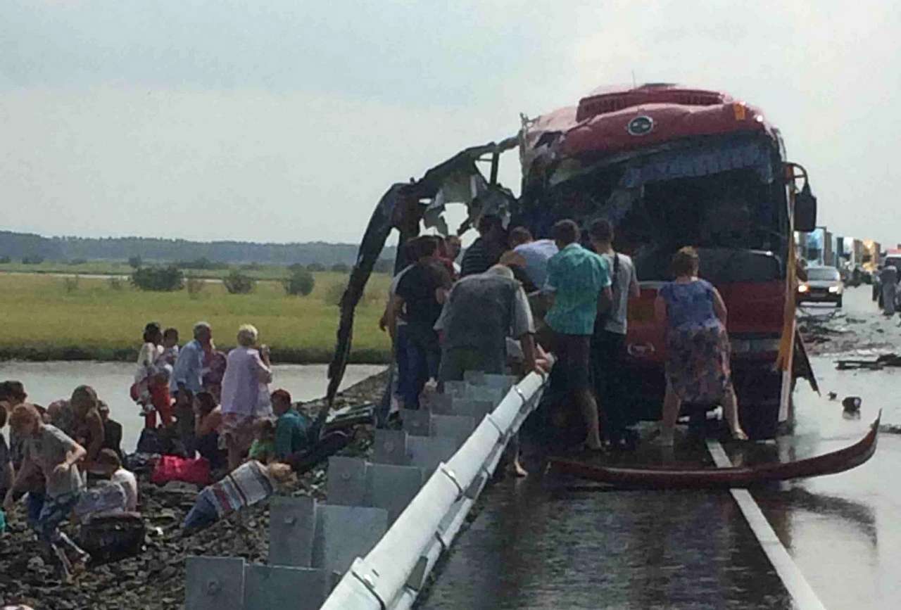 Правительство предложило 32 пункта по снижению смертности на дорогах