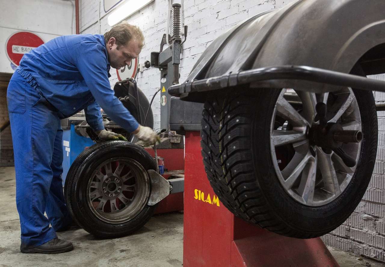 За использование шин не по сезону предложено штрафовать на 10 тысяч