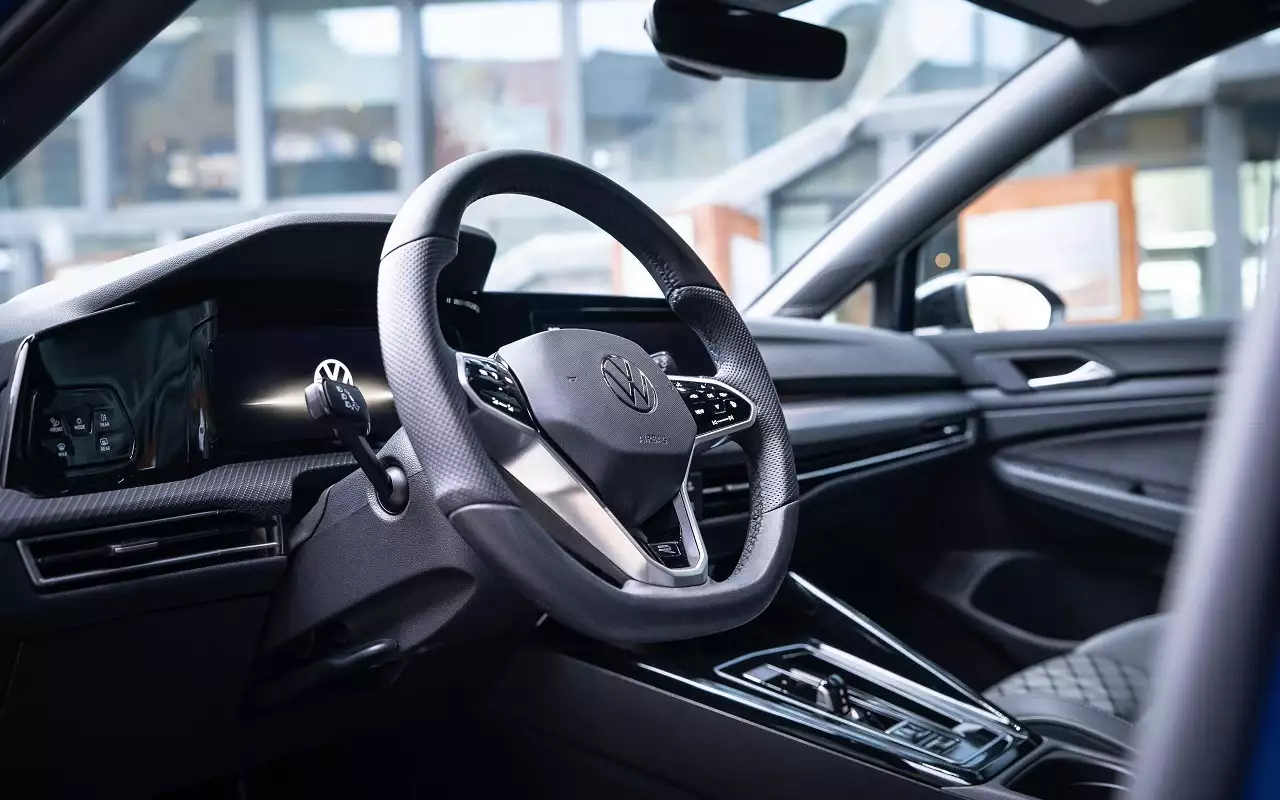 Интерьер Volkswagen Golf