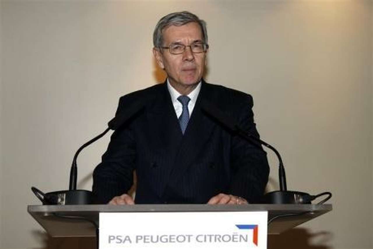 Уходящий глава PSA Peugeot-Citroen отказался от пенсии в 320 000 евро