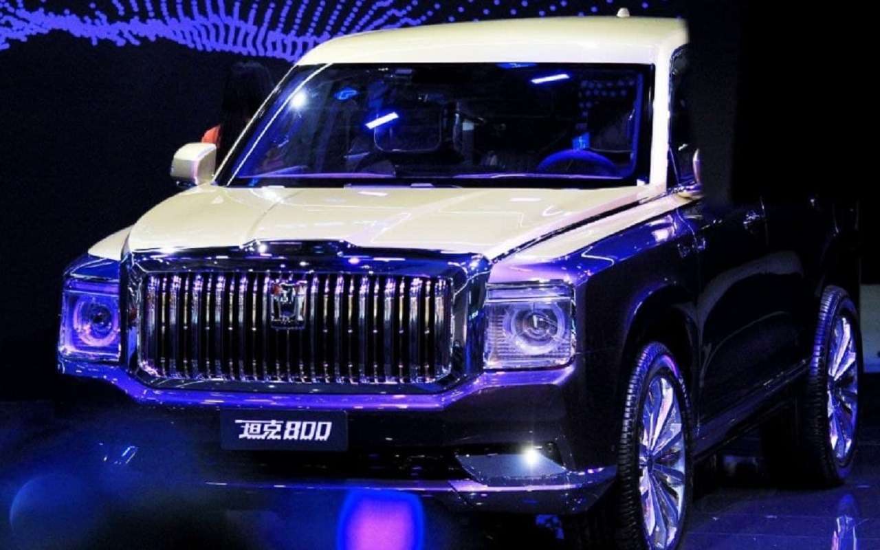 К нам едет еще один Tank: «восьмисотый», готовый потеснить Land Cruiser