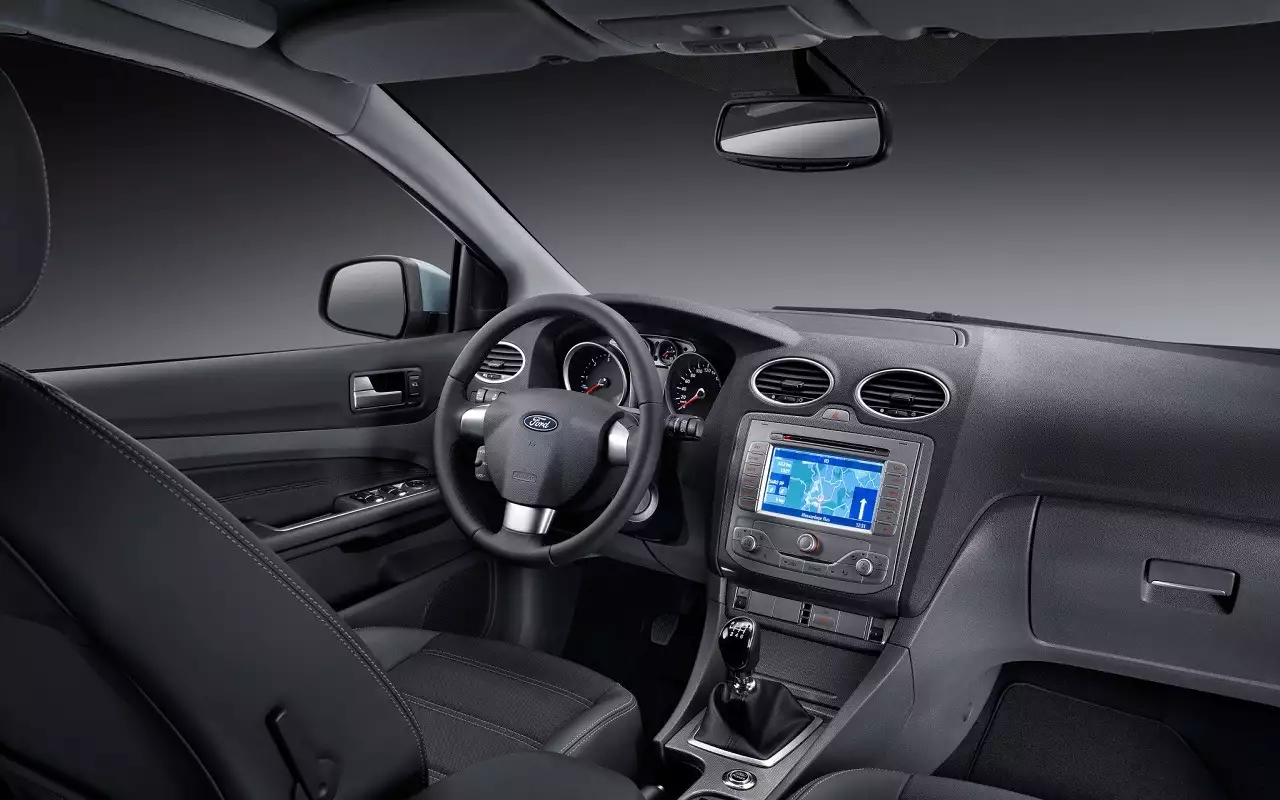 Интерьер Ford Focus