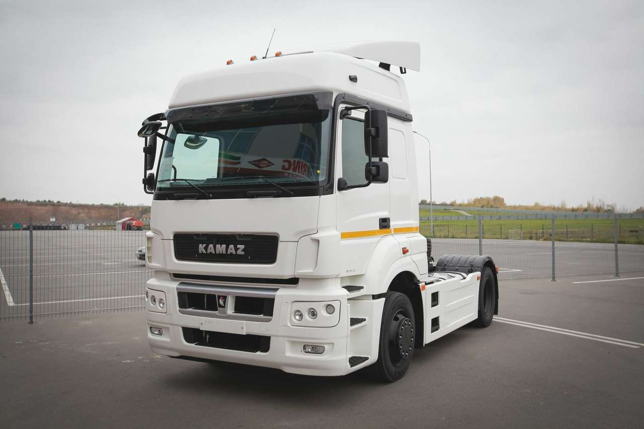 КАМАЗ предложил провести тест-драйв своих грузовиков всем желающим