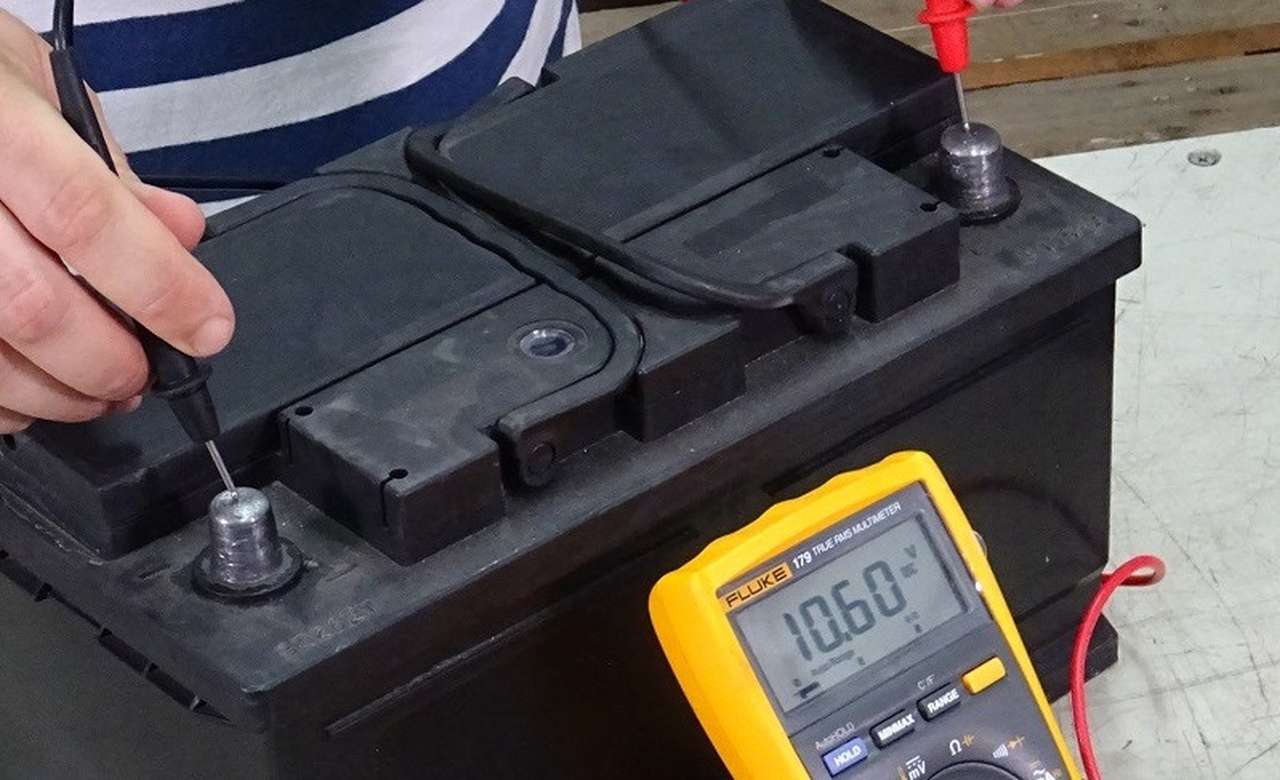 Чем опасен сильный разряд аккумулятора при замерзании в авто