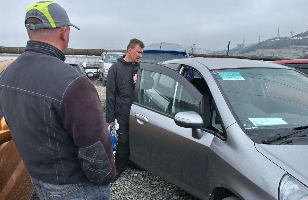 Пошли по рукам: почему растут продажи подержанных машин?