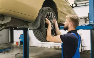 5 причин проверить шиномонтаж: от развода до откровенной халтуры