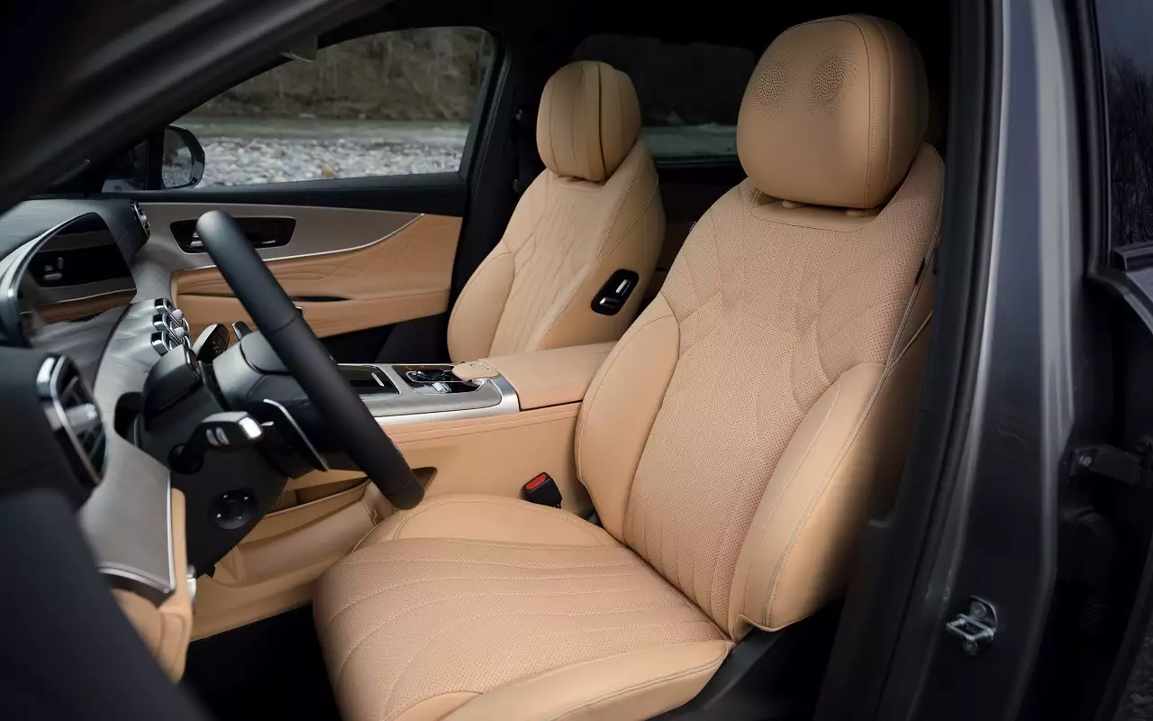 Интерьер Jaecoo J8